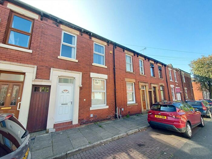 2 Bedroom House To Rent In Poulton Street, Preston, PR2