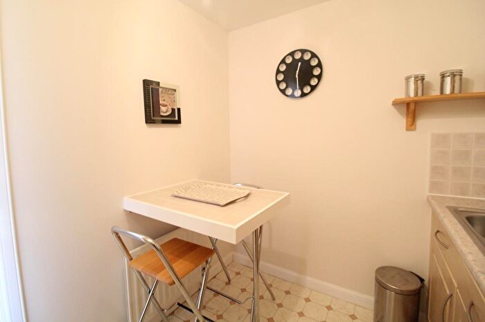 1 Bedroom Flat To Rent In Fonthill Avenue, Ground Floor, AB11