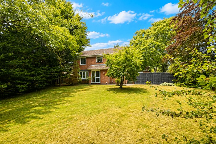 4 Bedroom Detached House For Sale In Yarmouth Road, Lowestoft, NR32