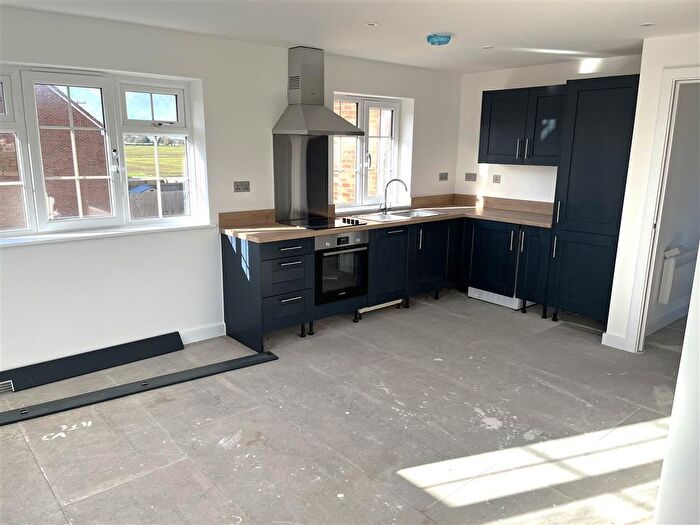 2 Bedroom Apartment To Rent In Orchard Way, Wisbech St. Mary, Wisbech, PE13