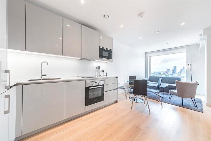 Apartment To Rent In Hurlock Heights, Deacon Street, London, SE17