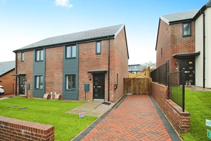 3 Bedroom Semi Detached House To Rent In Howley Avenue, Churwell, Leeds, West Yorkshire, LS27