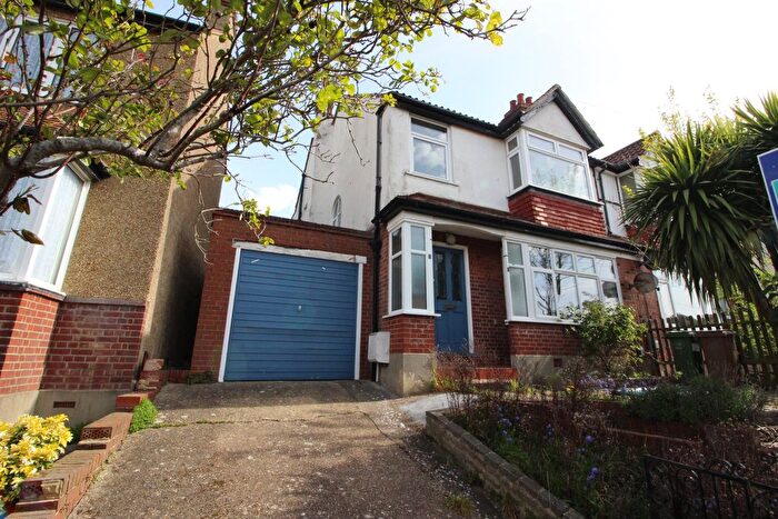 3 Bedroom Semi-Detached House For Sale In Moreton Road, Worcester Park, KT4