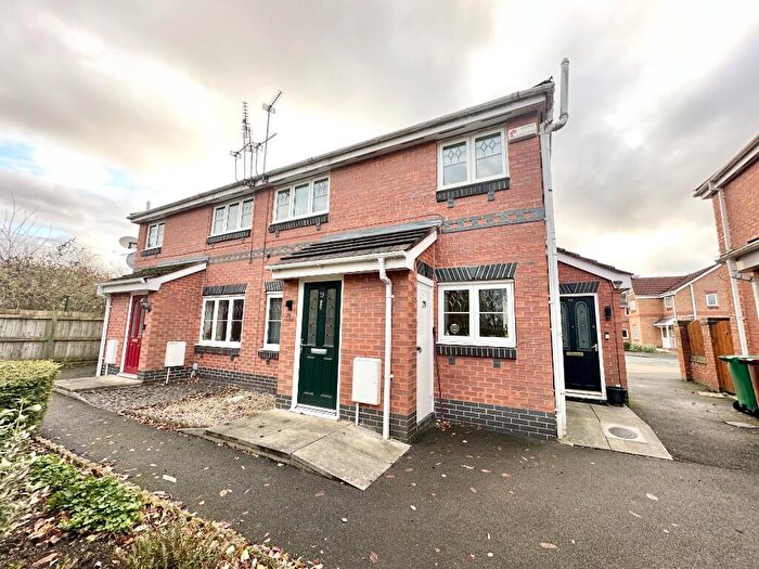 2 Bedroom Maisonette For Sale In Kerscott Road, Manchester, Greater Manchester, M23