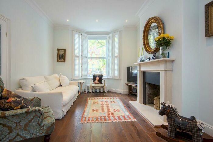 4 Bedroom House To Rent In Isabella Road, London, E9