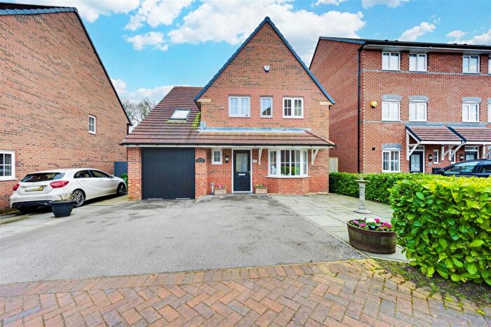5 Bedroom Detached House For Sale In Comma Road, Sandbach, CW11