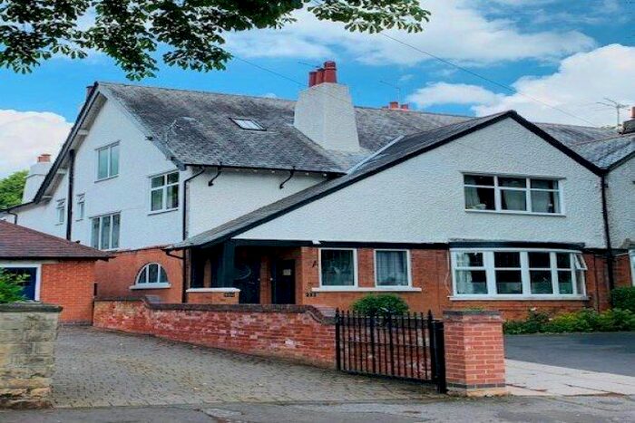 4 Bedroom Flat To Rent In Mapperley Hall Drive, Nottingham NG3