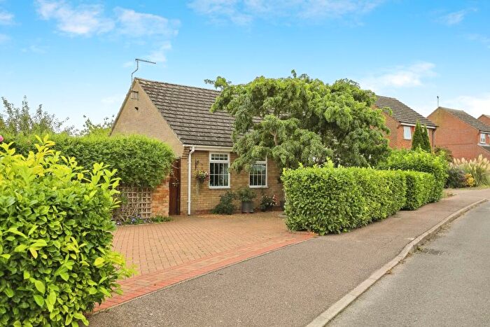 2 Bedroom Detached Bungalow For Sale In Orchard Close, Warboys, Huntingdon, PE28