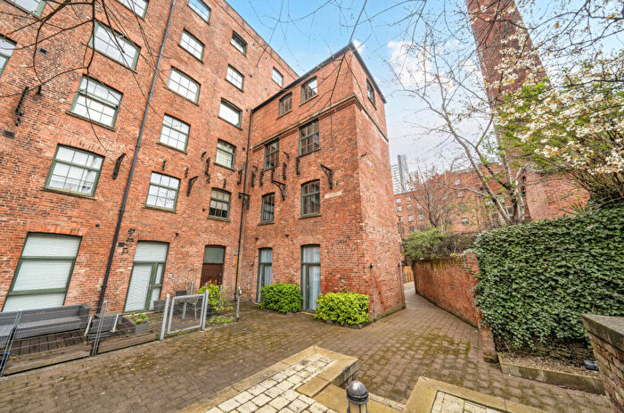 1 Bedroom Apartment For Sale In Cambridge Street, Manchester, Greater Manchester, M1