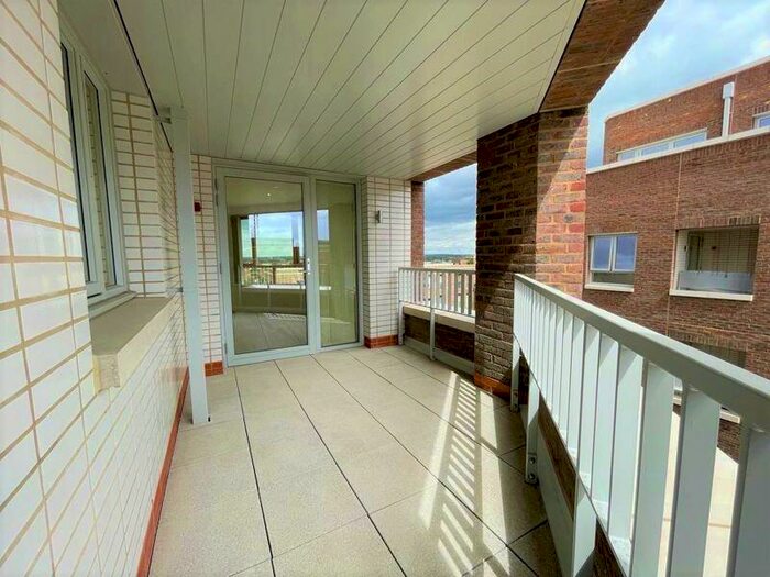 1 Bedroom Apartment To Rent In Brocklebank Mansions, Barking Riverside, Barking, IG11