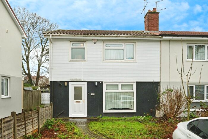 3 Bedroom End Of Terrace House For Sale In Horrell Road, Birmingham, West Midlands, B26