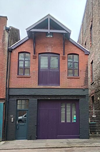 1 Bedroom Flat To Rent In Strand, Swansea, Wales, SA1