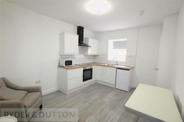 1 Bedroom Maisonette To Rent In Maple Street, Huddersfield, West Yorkshire, HD5