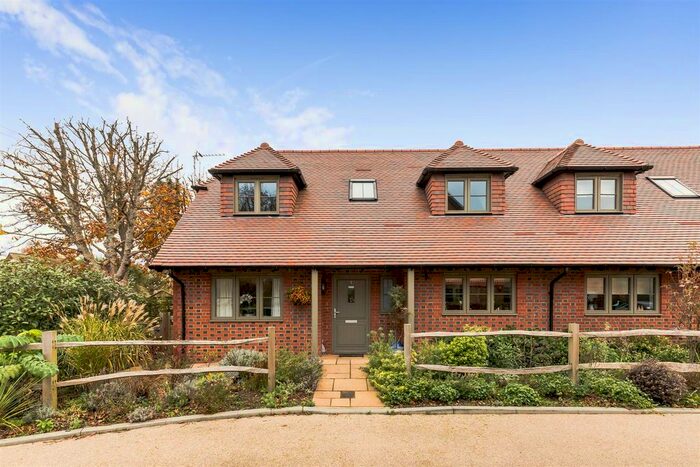 2 Bedroom Property For Sale In Carriage Mews, Ripe, Lewes, BN8