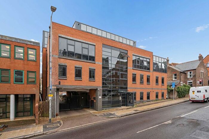 1 Bedroom Flat To Rent In Victoria Street, St Albans, AL1