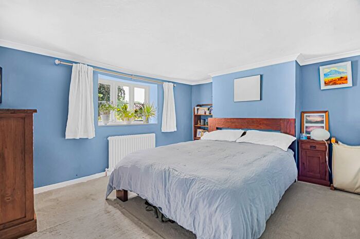 3 Bedroom Terraced House For Sale In Victoria Road, Wargrave, RG10
