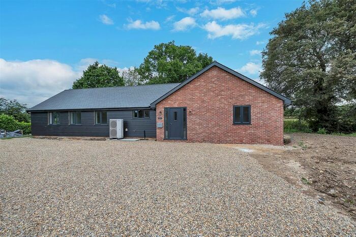 3 Bedroom Detached Bungalow For Sale In Green Lane, Great Barton, Bury St. Edmunds, IP31