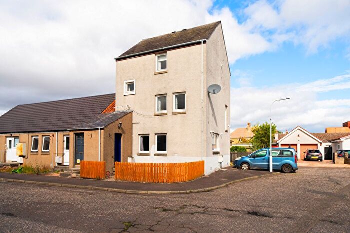 2 Bedroom Flat For Sale In Queens Crescent, Ladybank, KY15