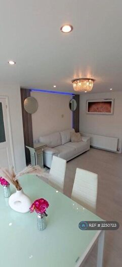 3 Bedroom Terraced House To Rent In St. Leonards Walk, Coventry, CV8