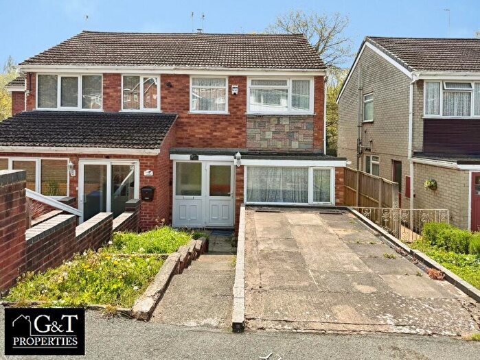 3 Bedroom Semi Detached House For Sale In Chelford Crescent, Kingswinford, DY6