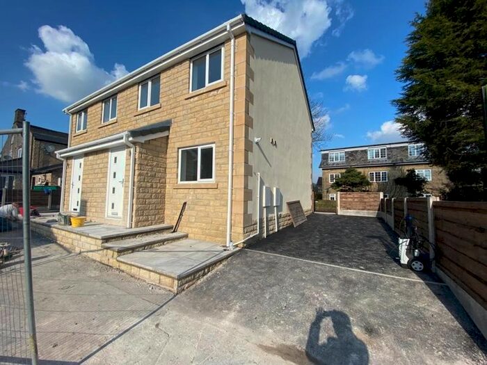 3 Bedroom Semi-Detached House To Rent In Booth Street, Hollingworth, Hyde SK14