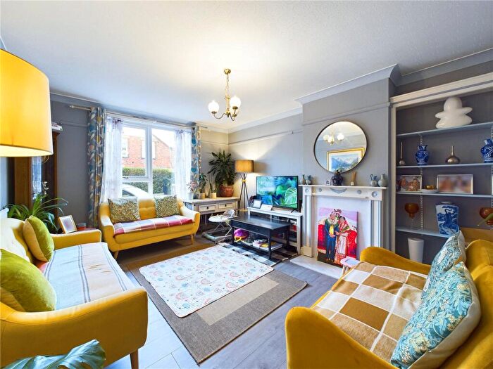 2 Bedroom Semi-Detached House For Sale In Offa Road, Leamington Spa, Warwickshire, CV31