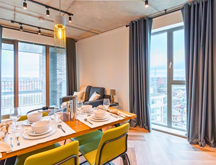 2 Bedroom Apartment To Rent In Bendix Street, Manchester, Greater Manchester, M4