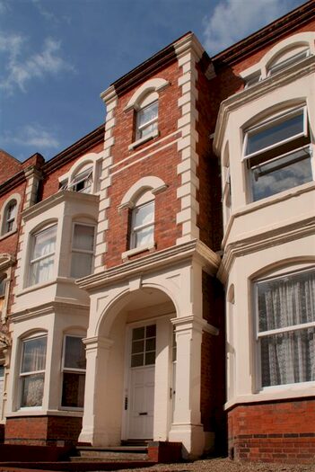 1 Bedroom Flat To Rent In Hinckley Road, Leicester, LE3