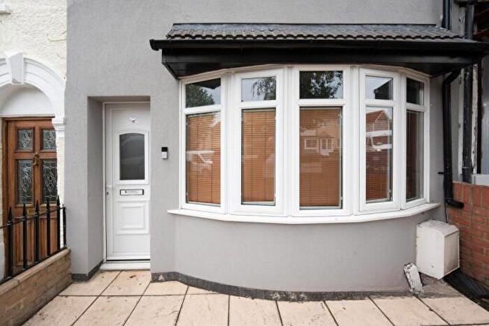 5 Bedroom Property To Rent In New Road, London, E4