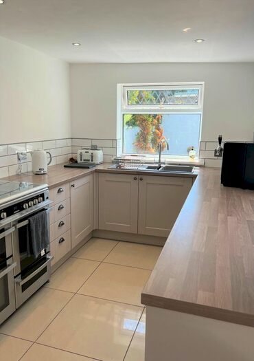 2 Bedroom Terraced House To Rent In Windsor Terrace, Newport, NP20