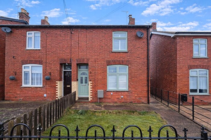 2 Bedroom Semi-Detached House For Sale In Folly Road, Deanshanger, MK19