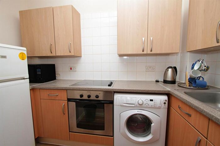 2 Bedroom Apartment To Rent In Goosander Court, Colindale, London, NW9