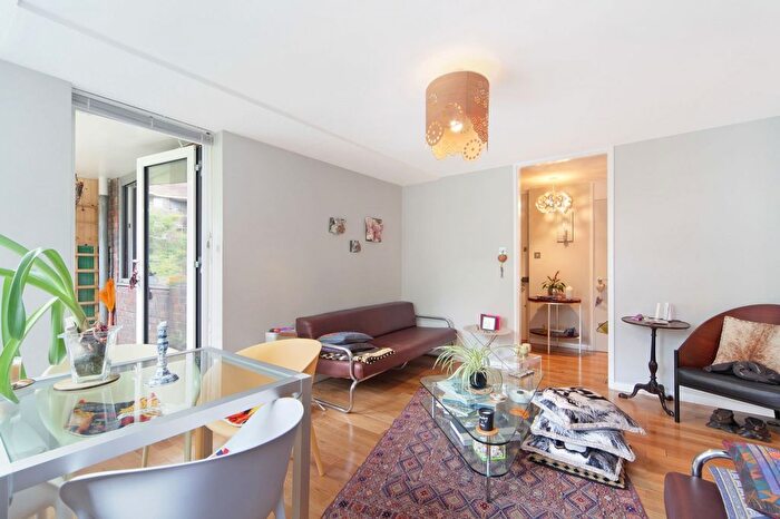 1 Bedroom Flat To Rent In Tolchurch, Dartmouth Close, London, W11