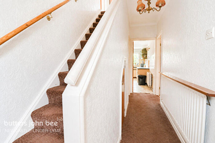 4 Bedroom Semi-Detached House For Sale In Greenbank Road, Newcastle, ST5