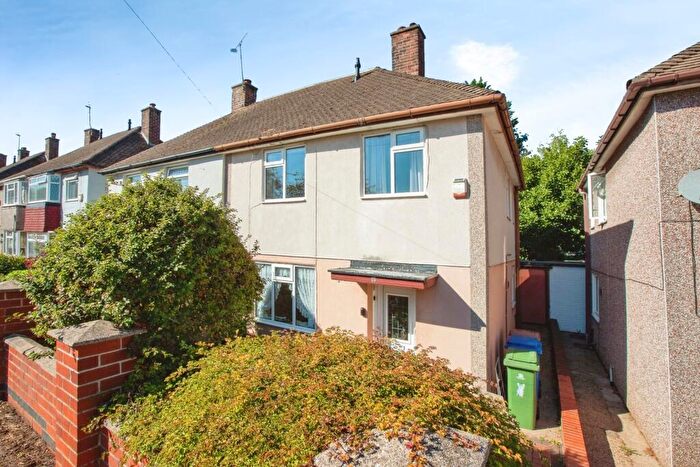 2 Bedroom Semi-Detached House For Sale In Ward Place, Mansfield, Nottinghamshire, NG18