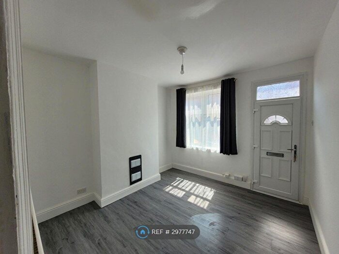 2 Bedroom Terraced House To Rent In Villiers St, Coventry, CV2