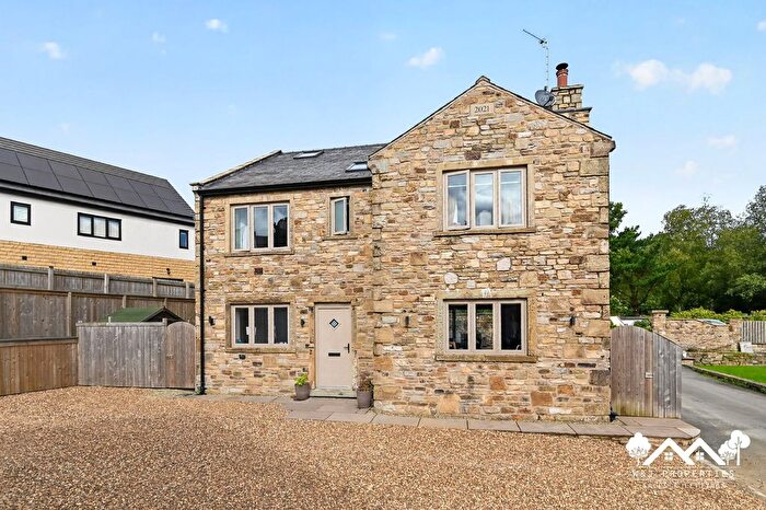 4 Bedroom Detached House For Sale In Colliery Fold, Oswaldtwistle, Accrington, BB5