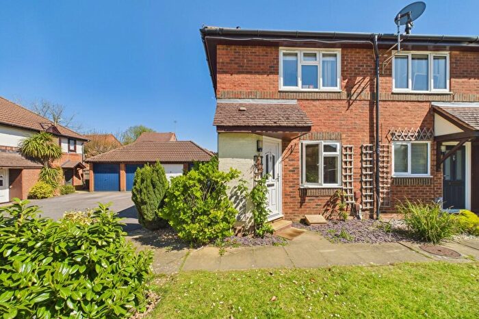 2 Bedroom End Of Terrace House For Sale In Howell Close, Warfield, Berkshire, RG42