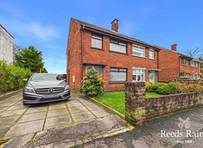 3 Bedroom Semi-Detached House For Sale In Kings Drive, Newtownabbey, BT37