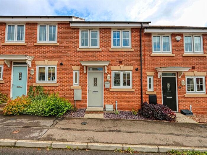 2 Bedroom Terraced House For Sale In Horse Chestnut Close, Chesterfield, S40