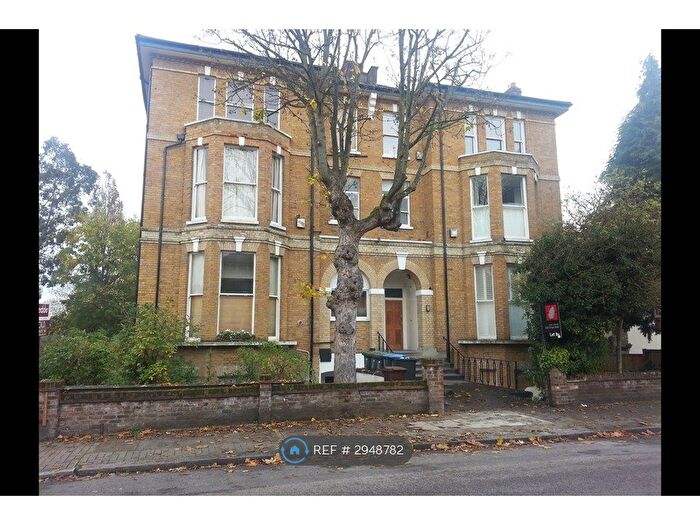 Studio To Rent In Anerley Park, London, SE20