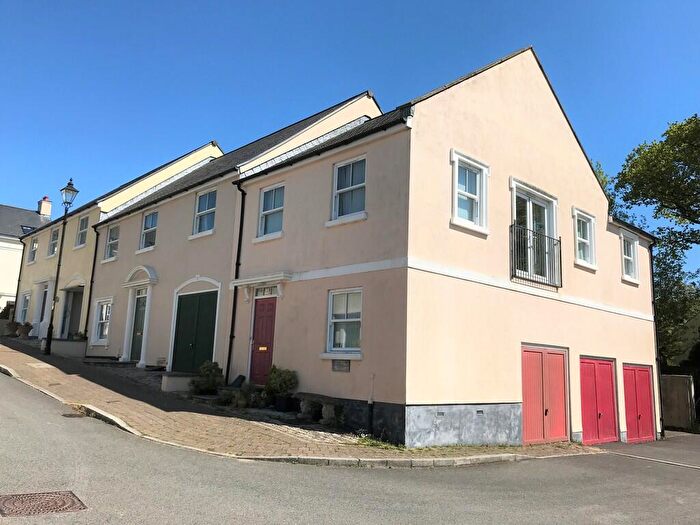 2 Bedroom End Of Terrace House To Rent In Modbury, Devon, PL21