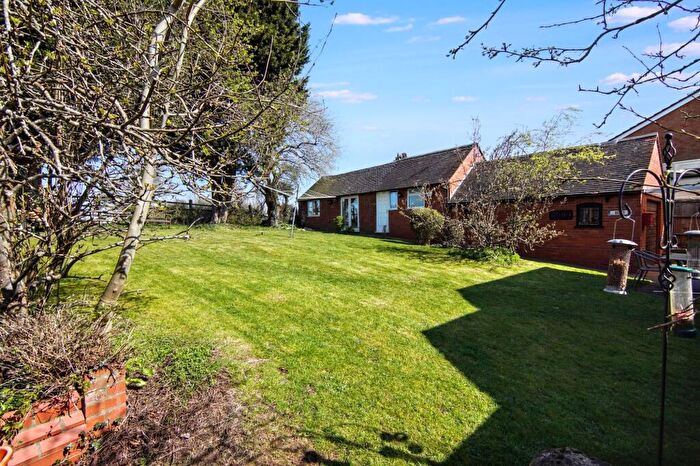 5 Bedroom Detached House For Sale In Upper Eastern Green Lane, Coventry, CV5