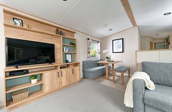 2 Bedroom Park Home For Sale In Ugthorpe, Whitby, YO21