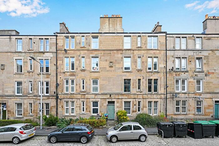 1 Bedroom Flat For Sale In / Downfield Place, Dalry, Edinburgh, EH11