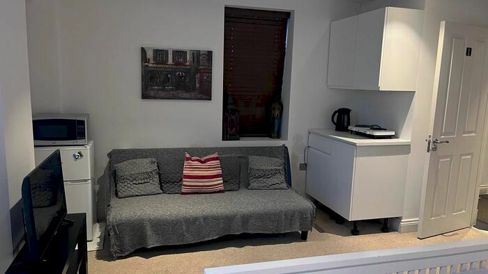 1 Bedroom Flat To Rent In Argyle Square, London, WC1H