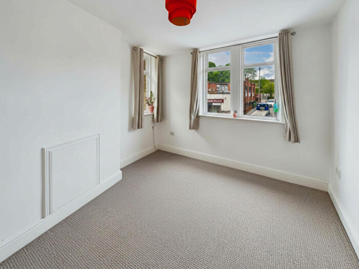 2 Bedroom Flat To Rent In Lowtown, Pudsey, Leeds, LS28