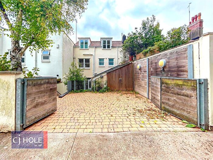 4 Bedroom Terraced House To Rent In Westfield Place, Clifton, Bristol, BS8
