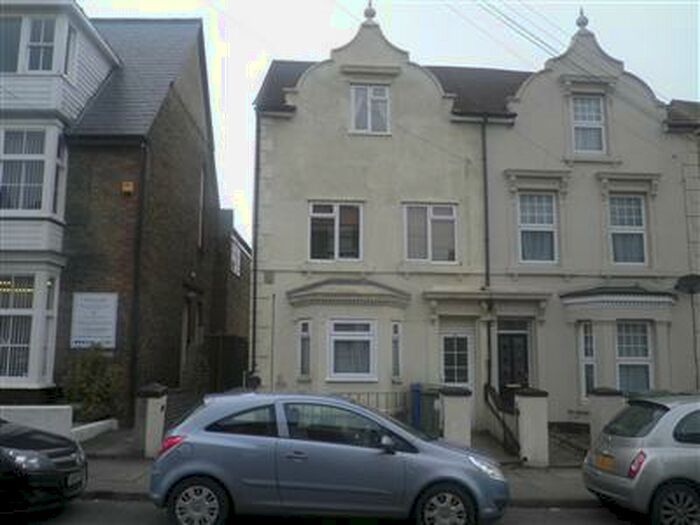 1 Bedroom Maisonette To Rent In Park Road, Sittingbourne, ME10