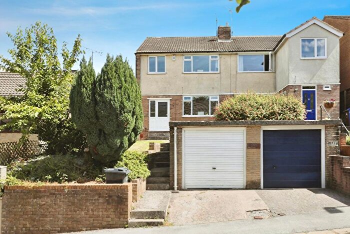 3 Bedroom Semi-Detached House For Sale In Harvey Clough Road Norton Lees, Sheffield, S8